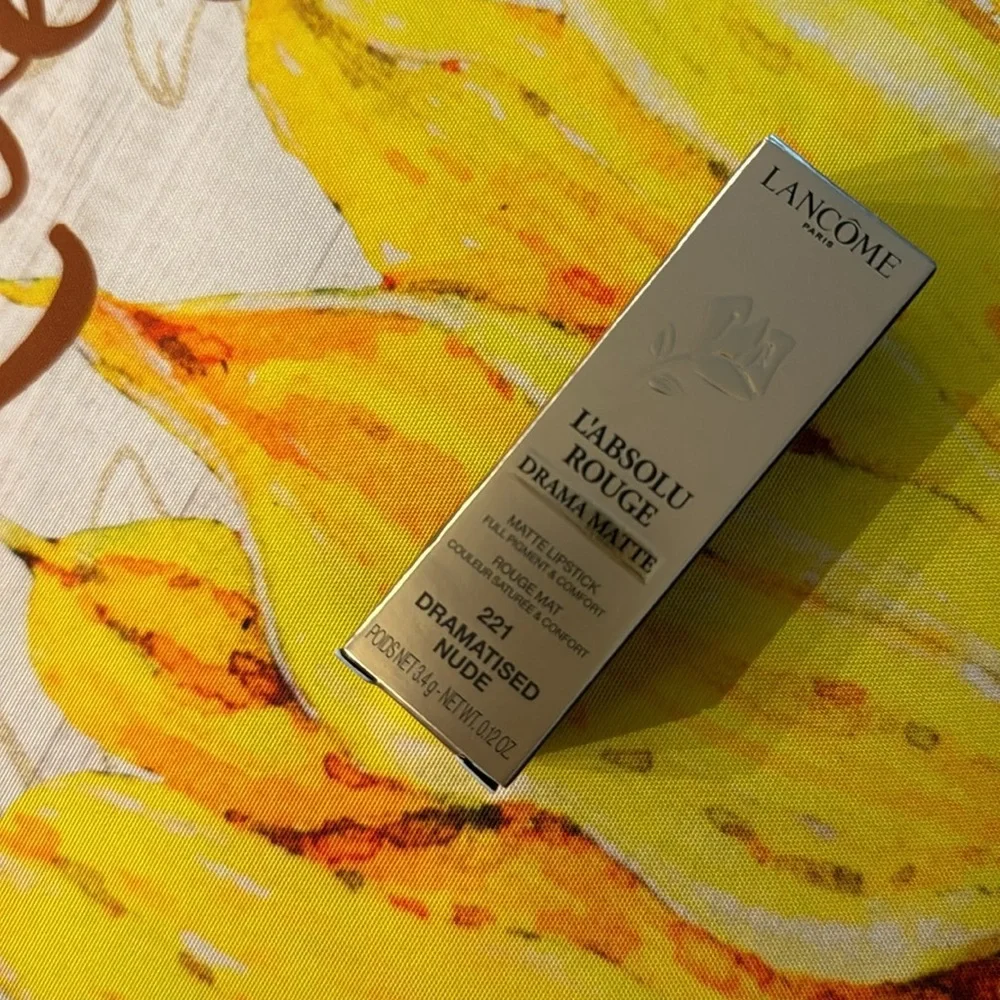 New  L'ABSOLU ROUGE DRAMA‎ MATTE LIPSTICK 221